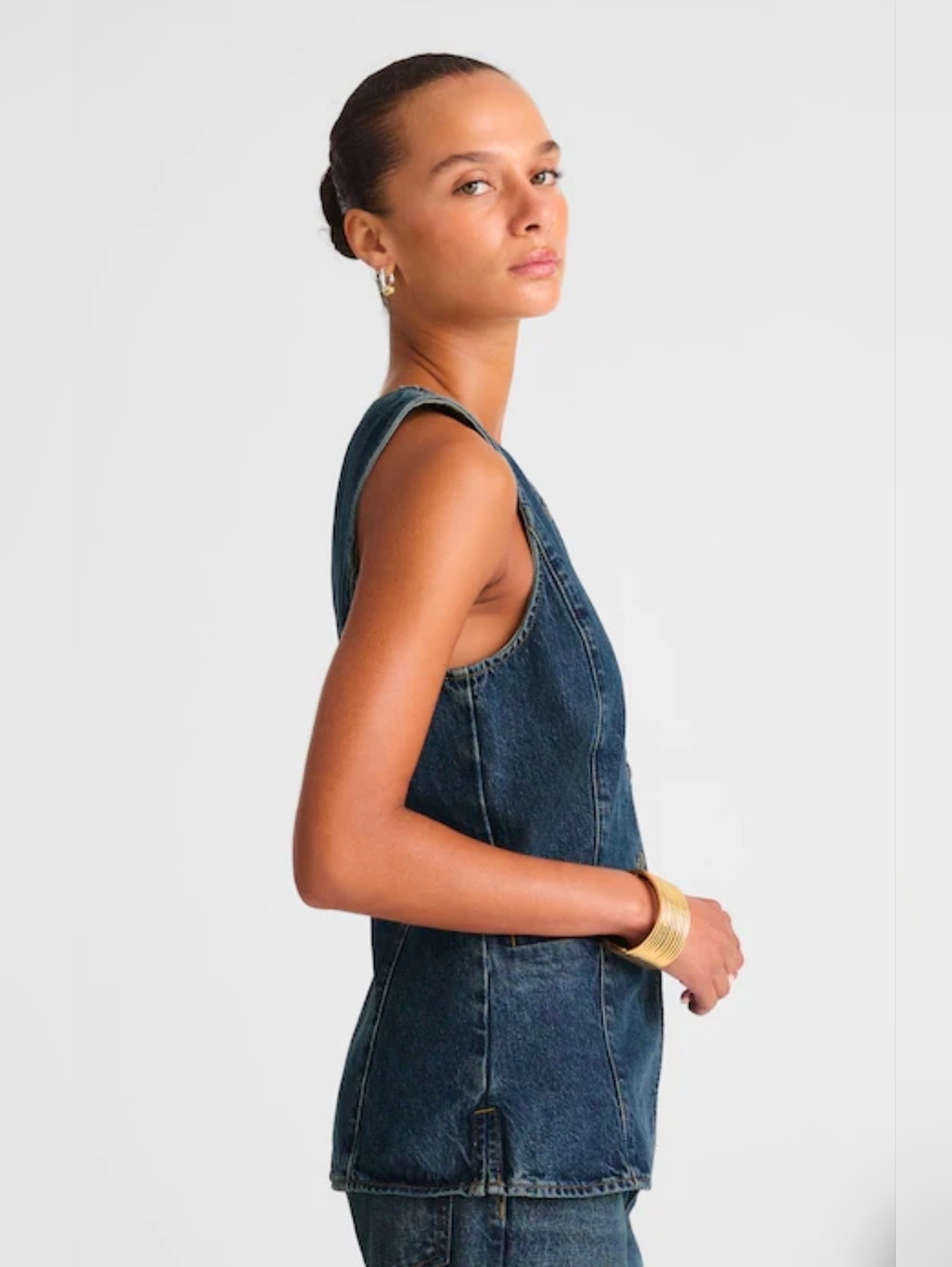 Madewell Women's Denim Crewneck Cutaway Vest in Greendale Wash - Picture 2 of 9
